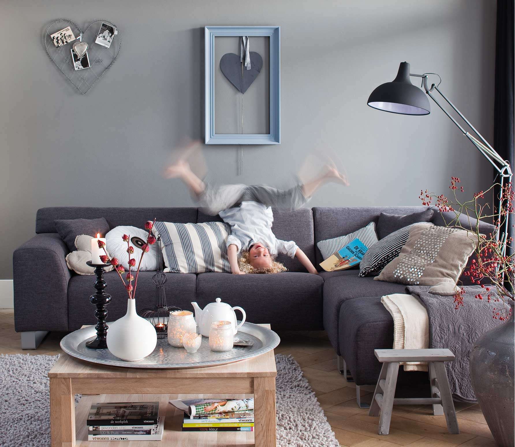 Woonkamer grijstinten: moderne verlichting woonkamer interieur ... Woonkamer bank beige