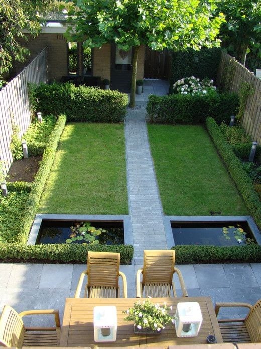 Moderne tuin met gras