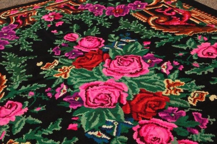 rozenkelim vloerkleed