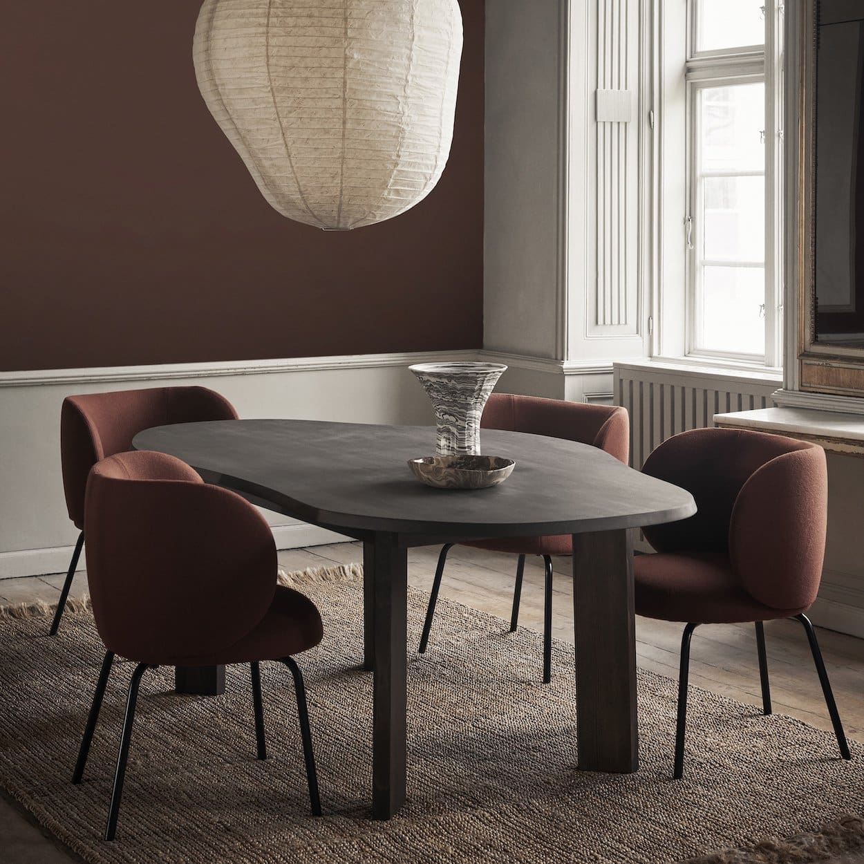 Woontrends 2024 ferm living eettafel 